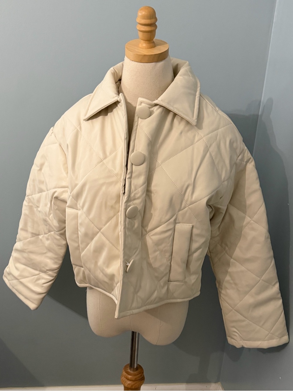 Quilted Puffer Jacket in Cream NWT S Light Beige